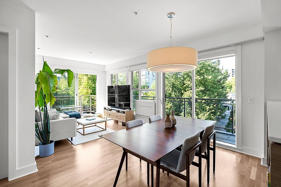 306 2128 W 40th Avenue Vancouver, BC - 4