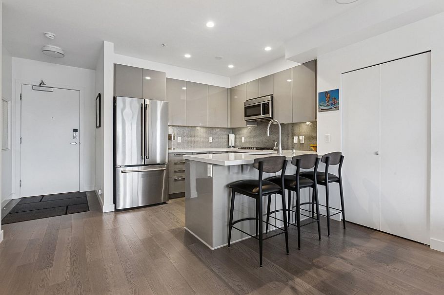 609 10177 River Drive Richmond, BC - 11