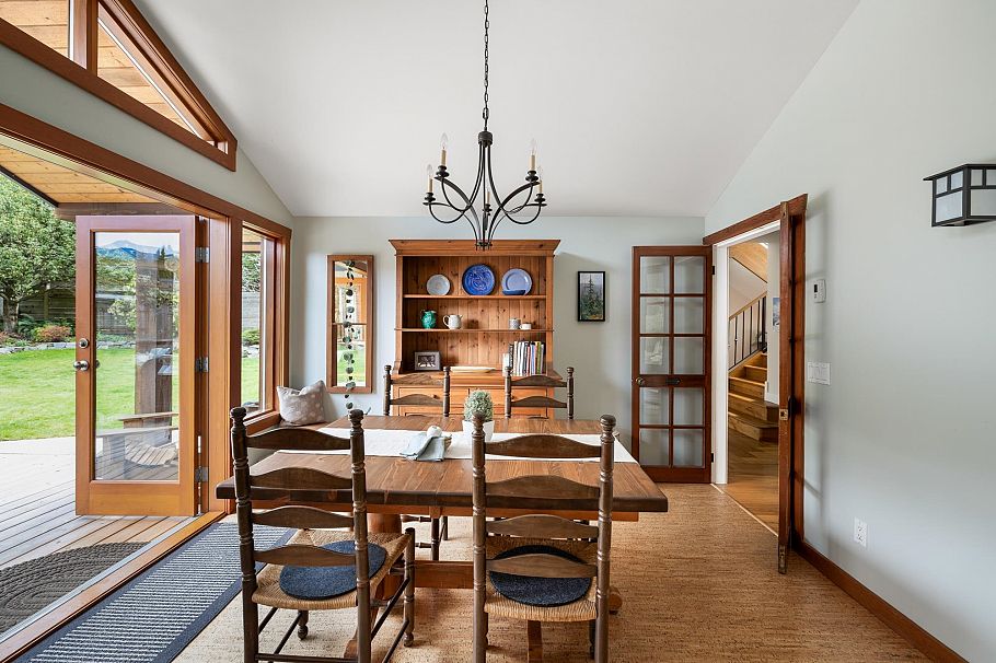 986 Tudor Avenue North Vancouver, BC - 14