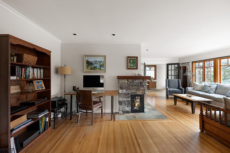 986 Tudor Avenue North Vancouver, BC - 7