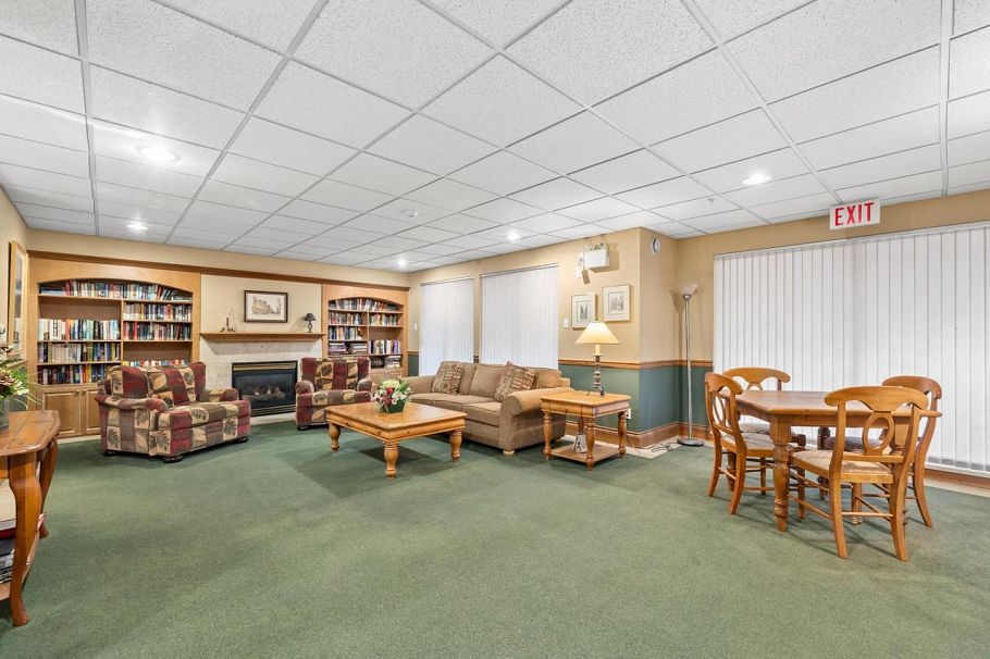 403 678 W Queens Road North Vancouver, BC - 25