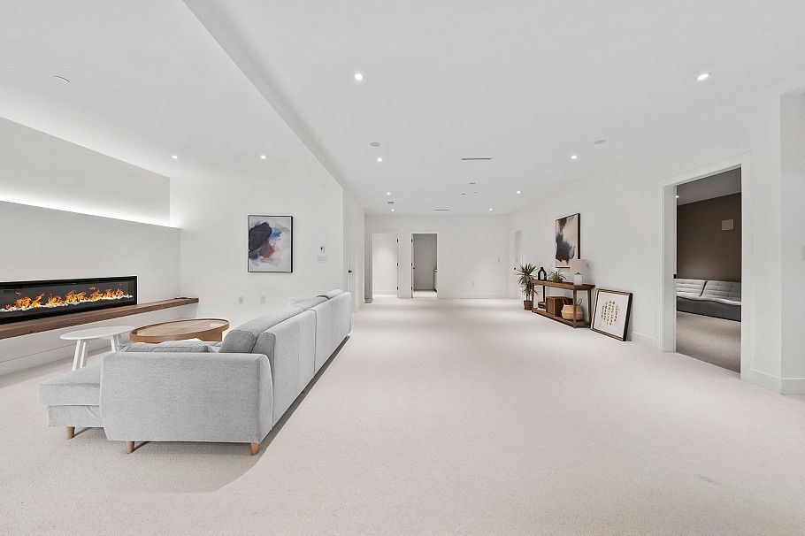 3227 W 35th Avenue Vancouver, BC - 24