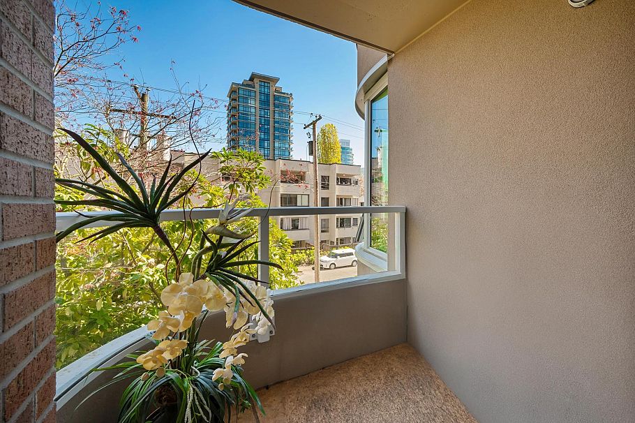 203 1845 Robson Street Vancouver, BC - 14