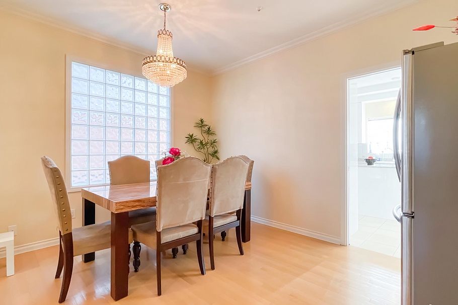 2056 Scarboro Avenue Vancouver, BC - 5