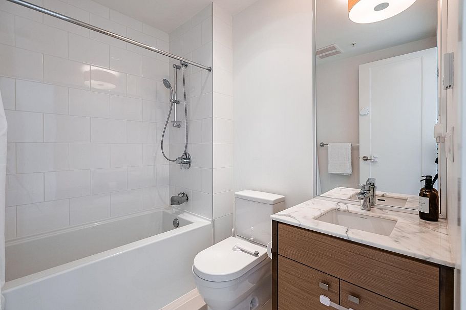 306 2128 W 40th Avenue Vancouver, BC - 25