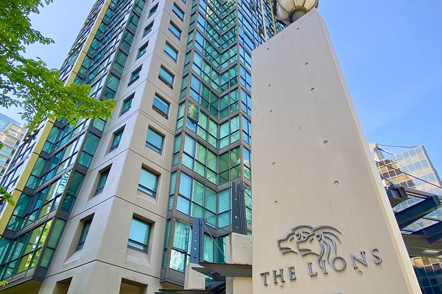 905 1367 Alberni Street Vancouver, BC - 1