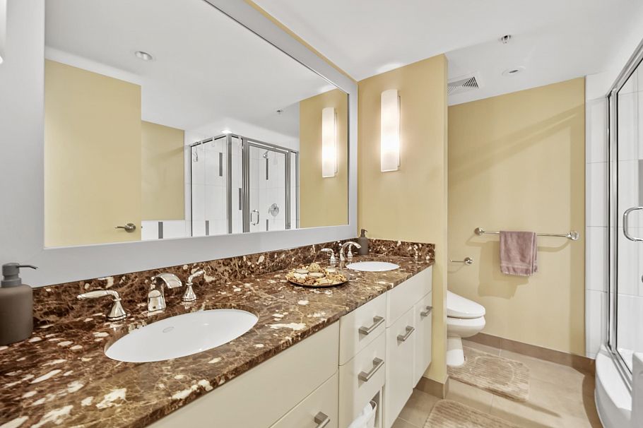 805 683 W Victoria Park North Vancouver, BC - 24