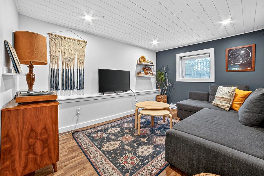 1113 Mclean Drive Vancouver, BC - 18