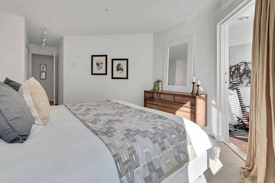 122 3440 W Broadway Vancouver, BC - 27