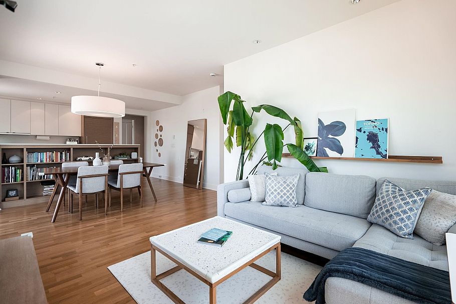 306 2128 W 40th Avenue Vancouver, BC - 5