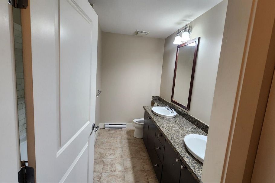 114 6279 Eagles Drive Vancouver, BC - 15