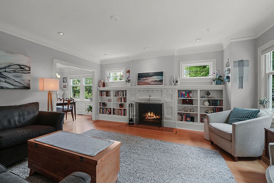 1556 Kamloops Street Vancouver, BC - 5