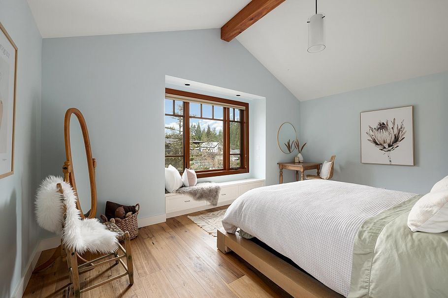 986 Tudor Avenue North Vancouver, BC - 34