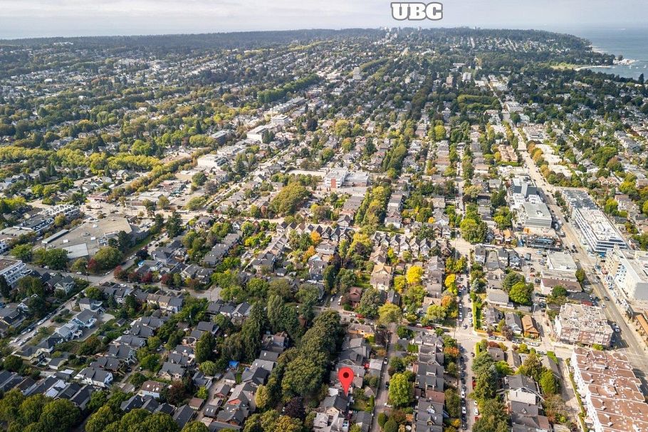 2645 W 6th Avenue Vancouver, BC - 13