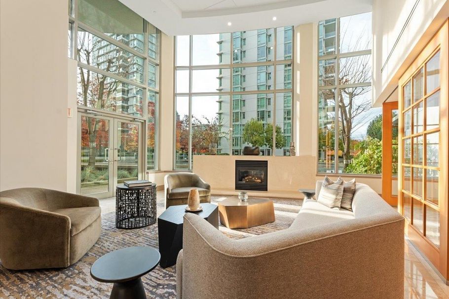 205 1717 Bayshore Drive Vancouver, BC - 32