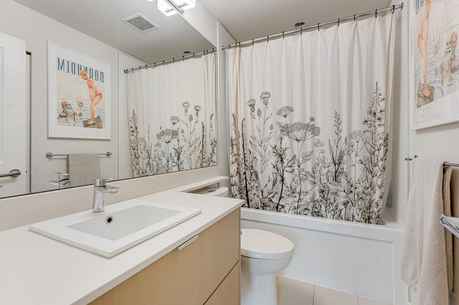 412 255 W 1st Street North Vancouver, BC - 13