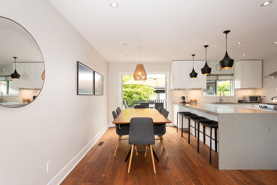 328 E 22nd Street North Vancouver, BC - 8