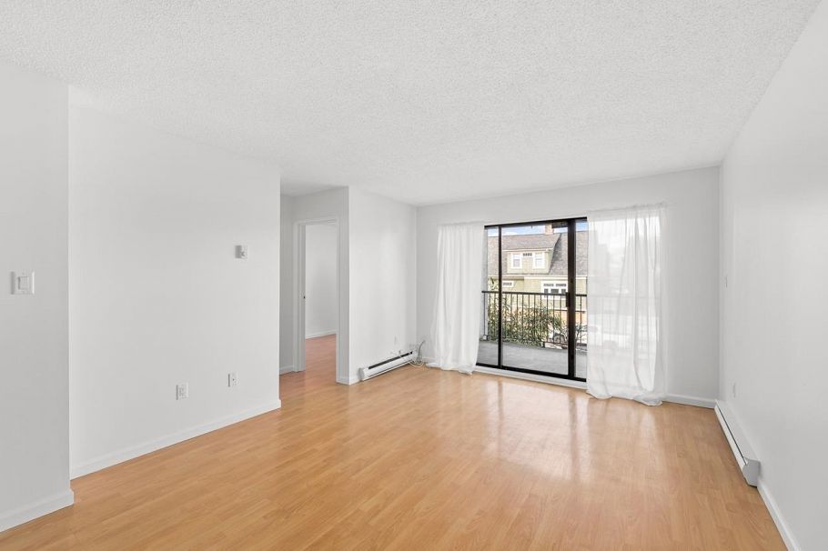 215 808 8th Avenue Vancouver, BC - 5