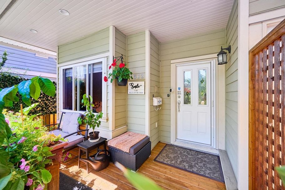 562 W Keith Road North Vancouver, BC - 3