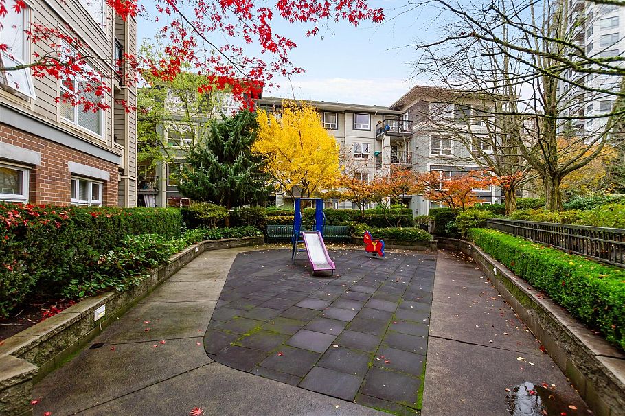 210 3575 Euclid Avenue Vancouver, BC - 19