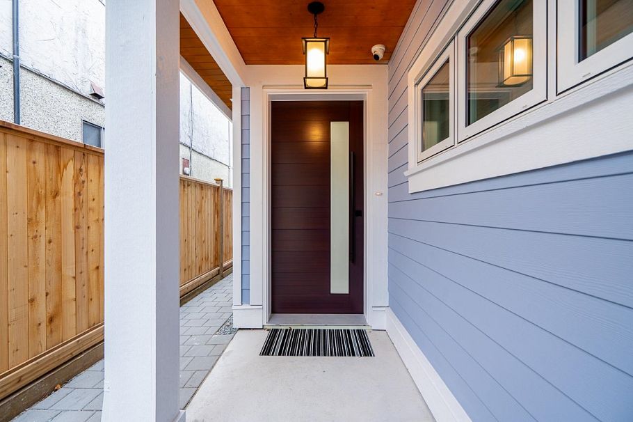 2 1905 E 36th Avenue Vancouver, BC - 3