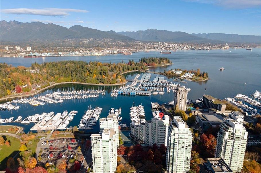 205 1717 Bayshore Drive Vancouver, BC - 3