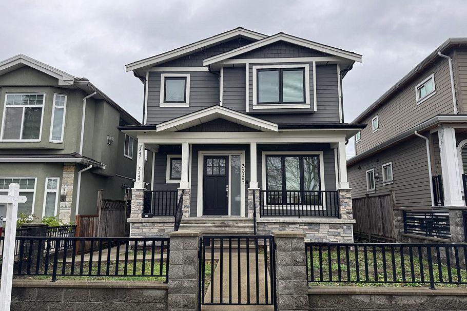 3345 Parker Street Vancouver, BC - 1