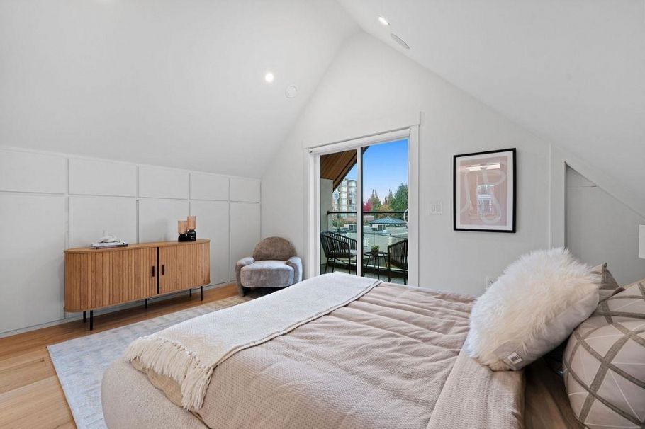 2 4549 W 11th Avenue Vancouver, BC - 11