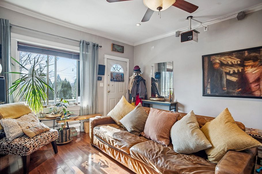 3617 Adanac Street Vancouver, BC - 4