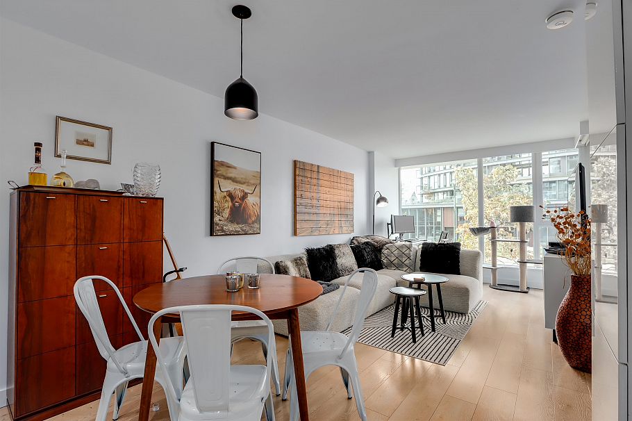 207 1618 Quebec Street Vancouver, BC - 5