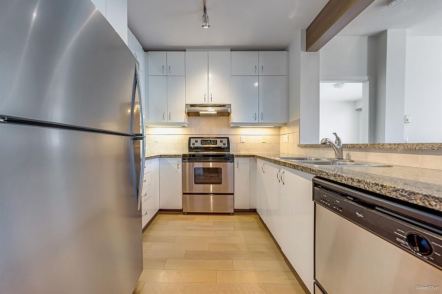 309 580 Raven Woods Drive North Vancouver, BC - 6