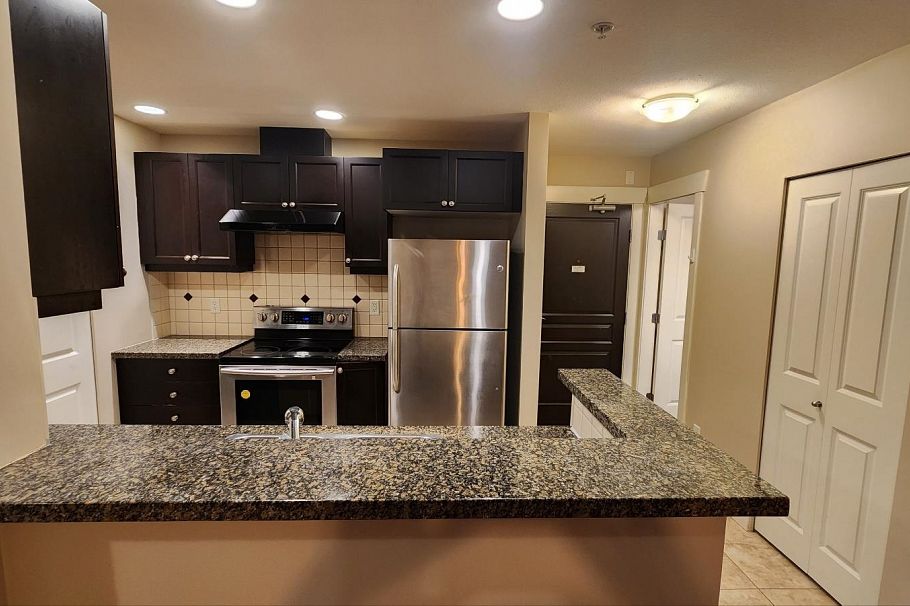 114 6279 Eagles Drive Vancouver, BC - 8