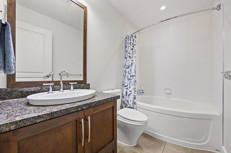 204 6333 Larkin Drive Vancouver, BC - 11