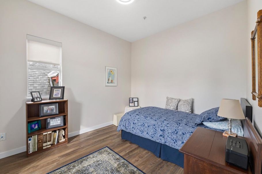 403 678 W Queens Road North Vancouver, BC - 21