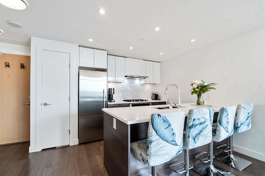 1006 3557 Sawmill Crescent Vancouver, BC - 6