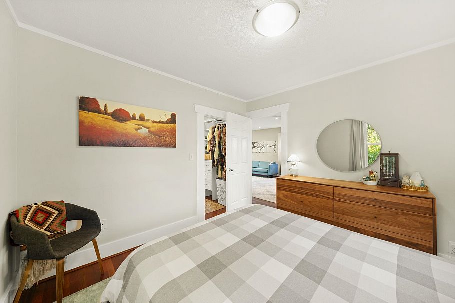 2340 Chesterfield Avenue North Vancouver, BC - 12