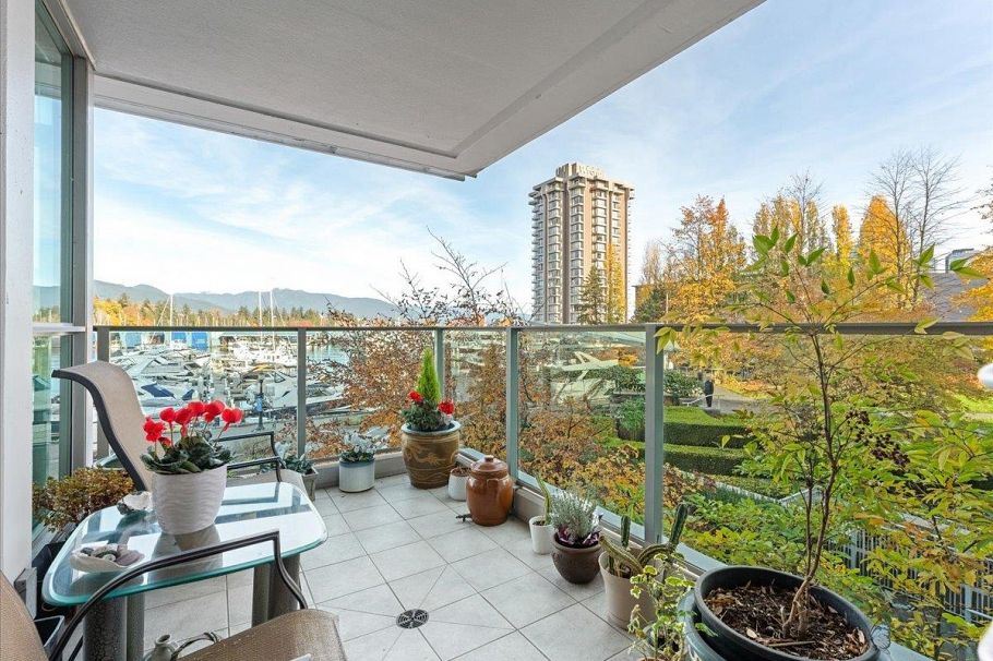 205 1717 Bayshore Drive Vancouver, BC - 18