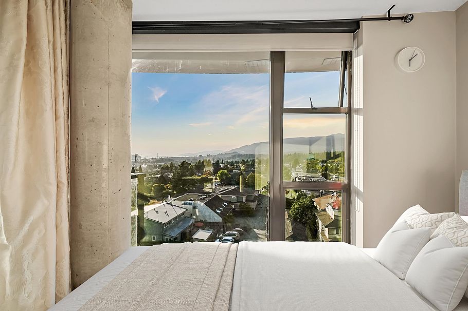 805 683 W Victoria Park North Vancouver, BC - 21