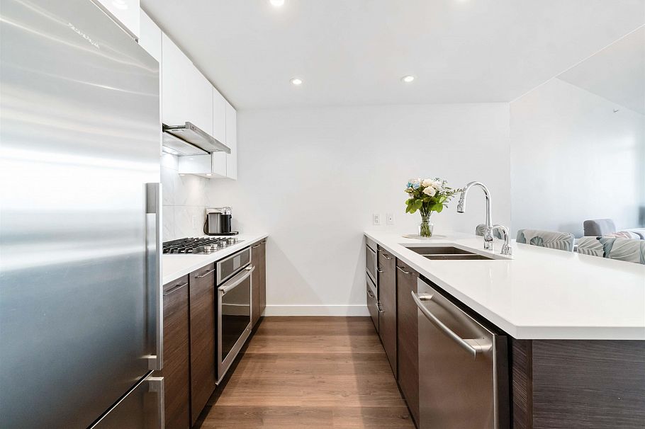 1006 3557 Sawmill Crescent Vancouver, BC - 8