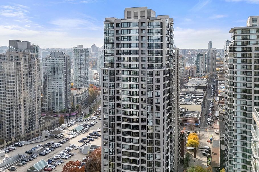 502 909 Mainland Street Vancouver, BC - 32