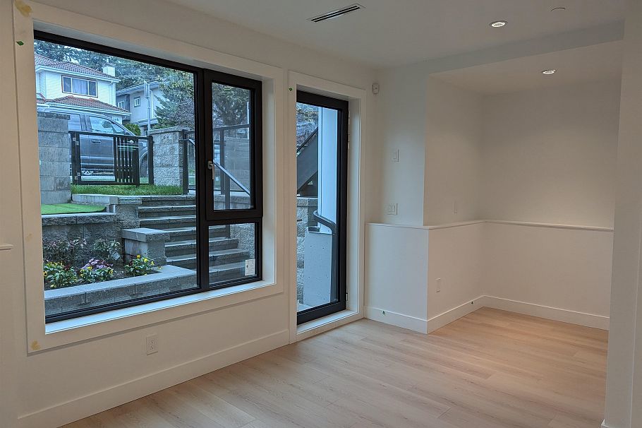 2 262 E 65th Avenue Vancouver, BC - 9