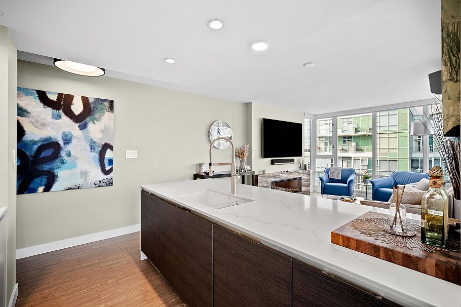 2606 1067 Marinaside Crescent Vancouver, BC - 6