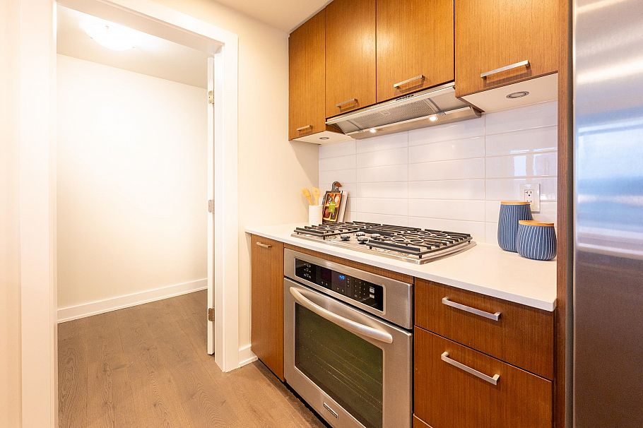 1707 1372 Seymour Street Vancouver, BC - 8