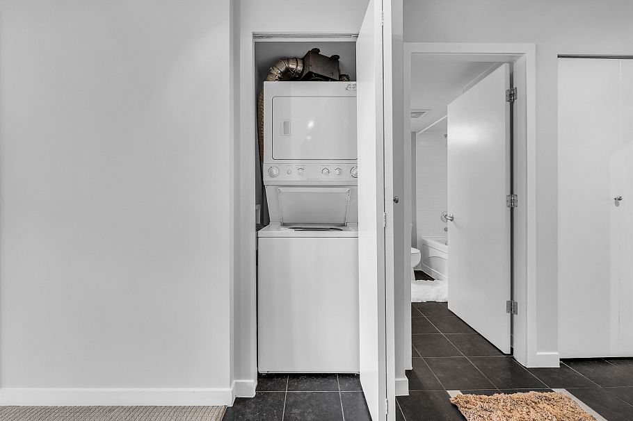 407 933 Hornby Street Vancouver, BC - 33