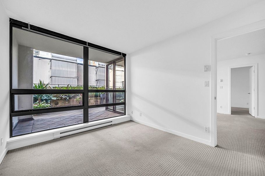 407 933 Hornby Street Vancouver, BC - 23