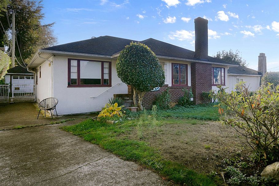 1830 W 33rd Avenue Vancouver, BC - 3