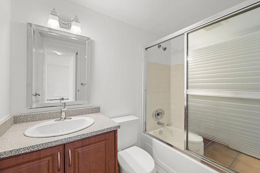 911 2016 Fullerton Avenue North Vancouver, BC - 18