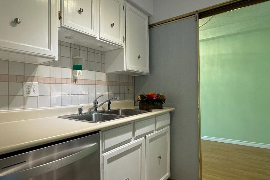 105 1825 W 8TH AVENUE, Vancouver BC V6J 1V9 Vancouver, BC - 9