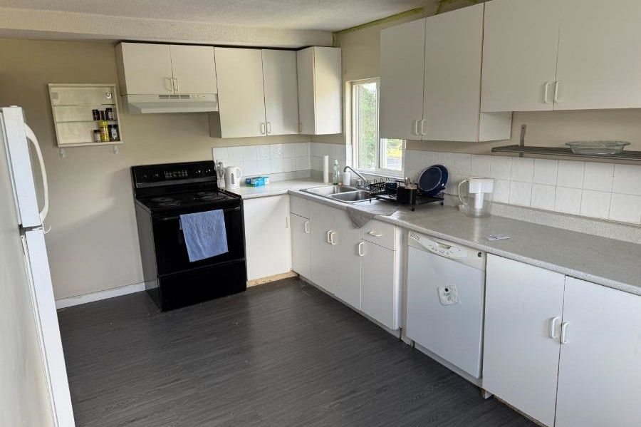 301 E 41st Avenue Vancouver, BC - 7