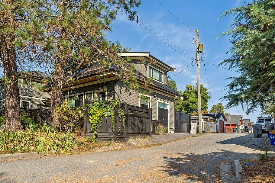 4182 Prince Edward Street Vancouver, BC - 7